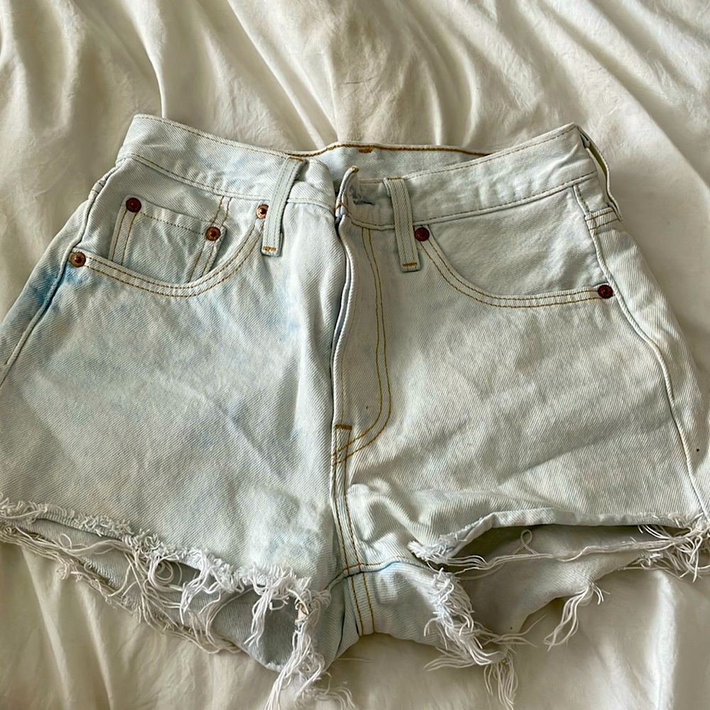 Levi’s 501 jean shorts, acid washed - almost white jean